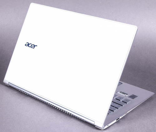 Acer ASPIRE S7-392-54218G12t (NX.MBKER.011) вид сверху
